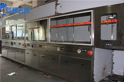 超声波清洗技术：提升电子元件可靠性与寿命的关键工具