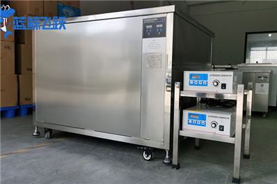 91香蕉视频下载地址什么材质最好：选择最佳材料以提升清洗效率和耐用性